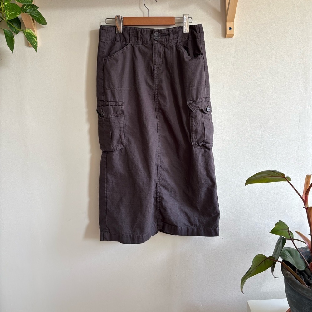 Low-rise cargo maxi skirt  (small)
